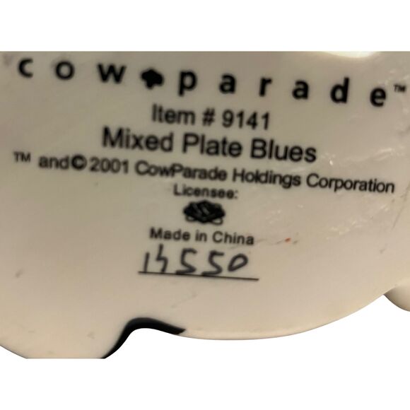 CowParade Mixed Plate Blues #9141 - 2001 Retired Collectible Figurine - Picture 7 of 7